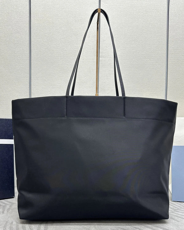 2024 New Brand Design Tote Bag Nylon Cowhide Large  Capacity handbag Consice Fashion Practical Single-shouler Bags Women
